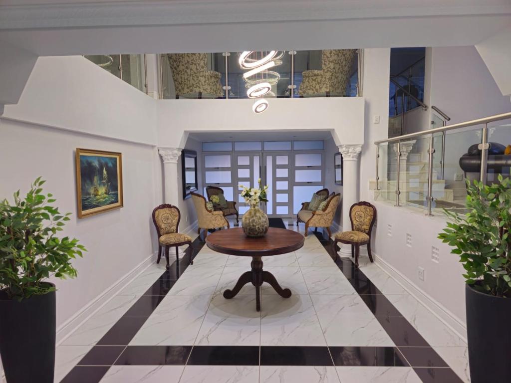 Sixty On Whales, Gqeberha