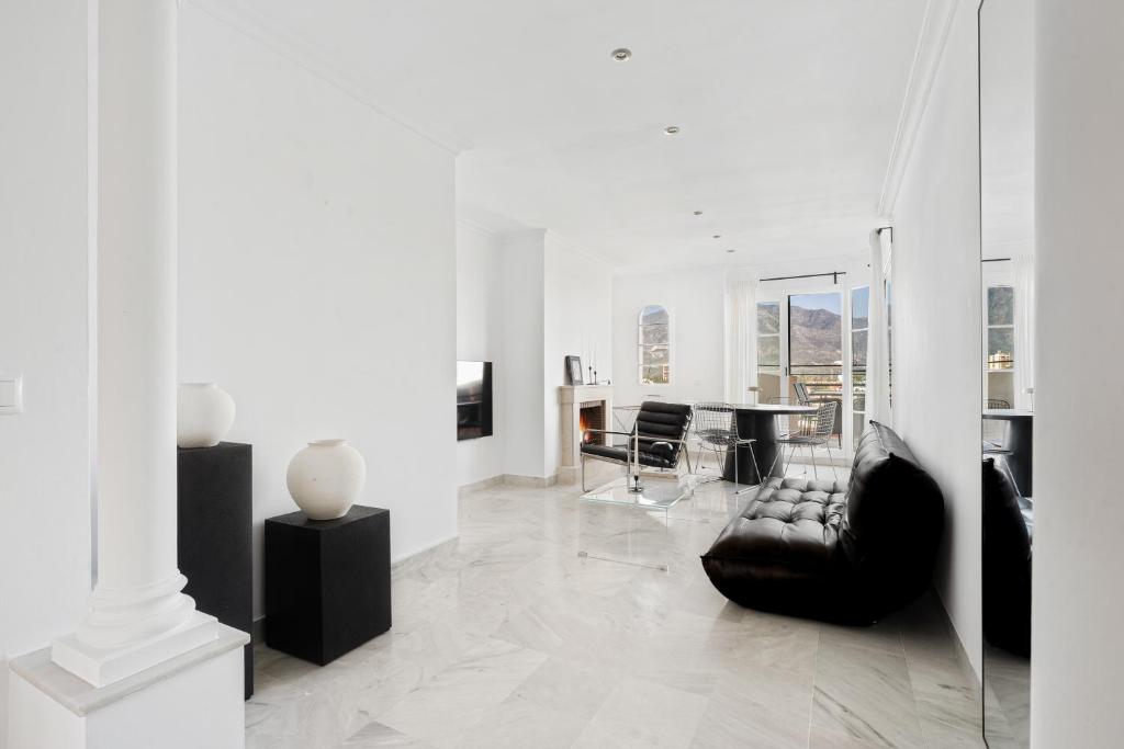 Unmatched Location, Breathtaking Views, Garage, Marbella