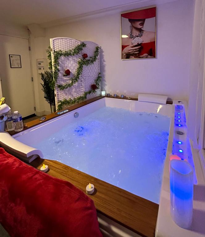 Romantic Room - Jaccuzi Privé -Appartement Cannes - 5