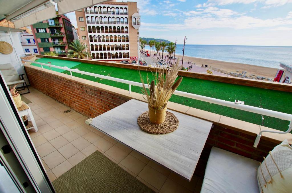 V&V LLORET- Apartment Carabella centro Lloret con vistas mar - 1
