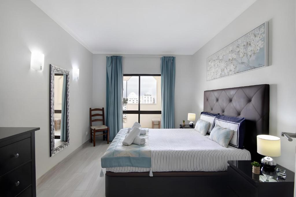 Seaside Apartment - Praia da Rocha, Portimão