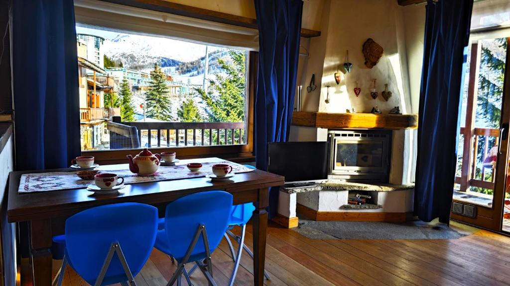 Hostdomus - Imperial Chalet 2, Sestriere