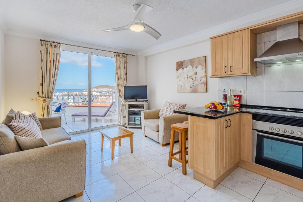 Diamantes Duplex Home & Heated Pool - 4