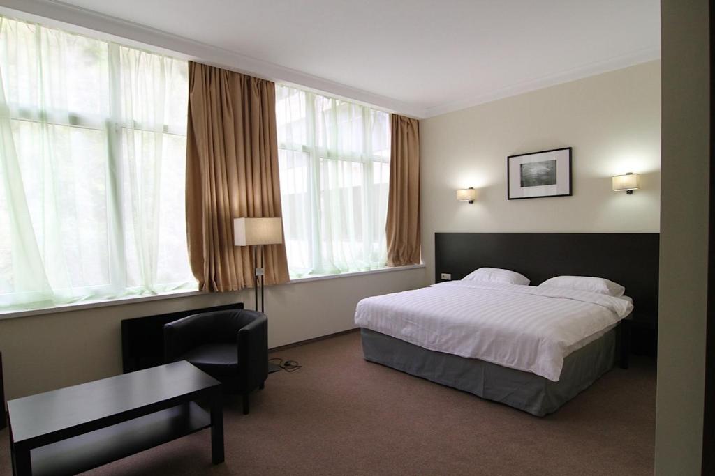 Hotel Continent Gagra photo