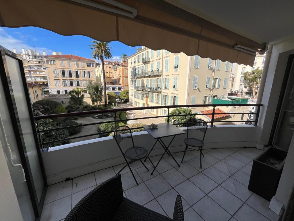 Nice Massena 2 rooms - 3