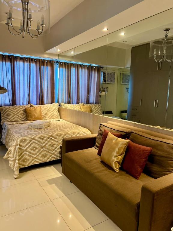 Modern Comfort Living! Netflix Ready, Manila