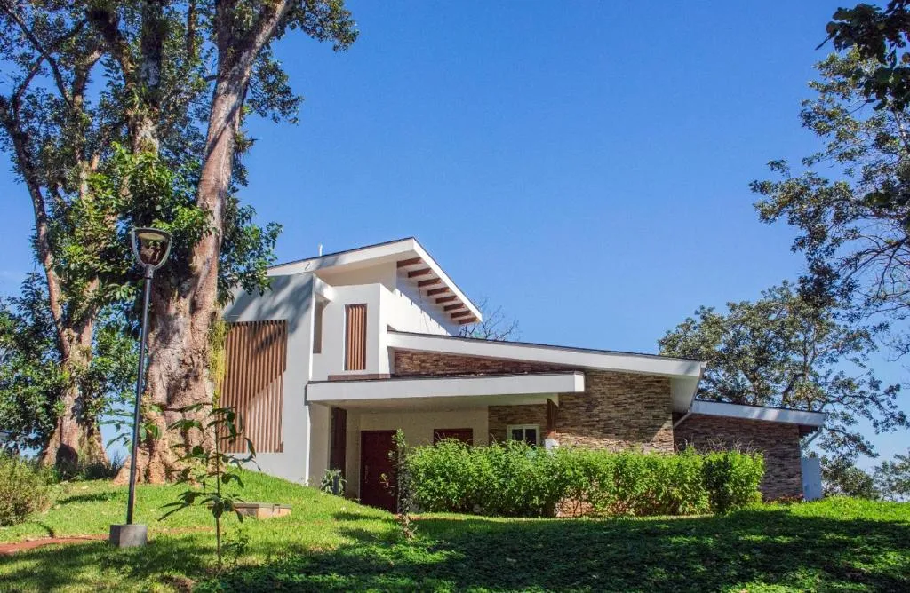 Vera Eco-Resort，位于Santa Emilia的酒店
