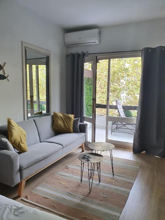 Cozy Boho Studio with Stunning Sea Views, Marbella