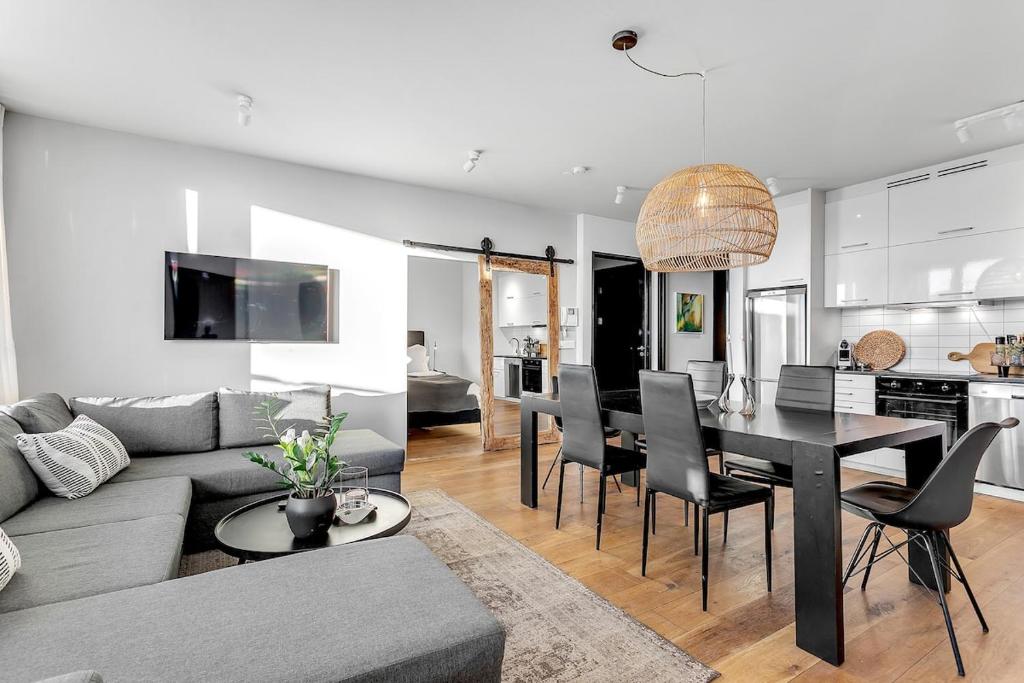 Spacious 3BR Location free park, Reykjavík