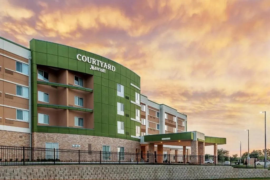 Courtyard by Marriott Ardmore，位于阿德莫尔的酒店