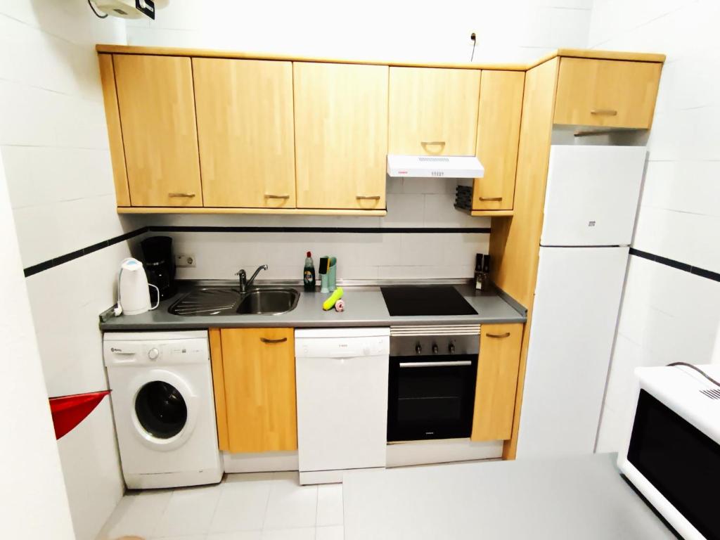 Apartment in Benalmadena near the Beach - 4