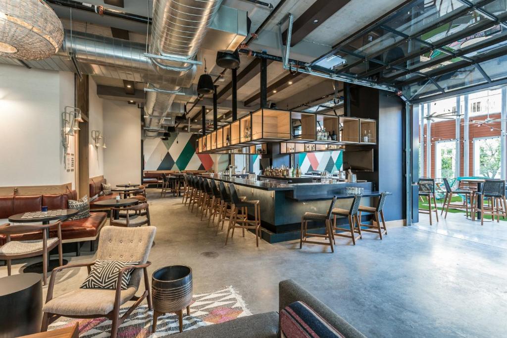 アロフト オースティン ダウンタウン (Aloft Austin Downtown) レストラン