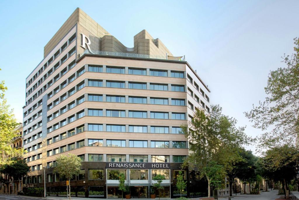 Renaissance Barcelona Hotel - 2
