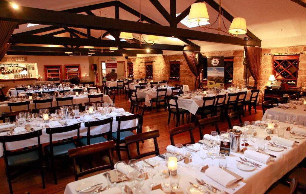 メトロ アパートメント オン キング ストリート (Metro Apartments on King Street) レストラン