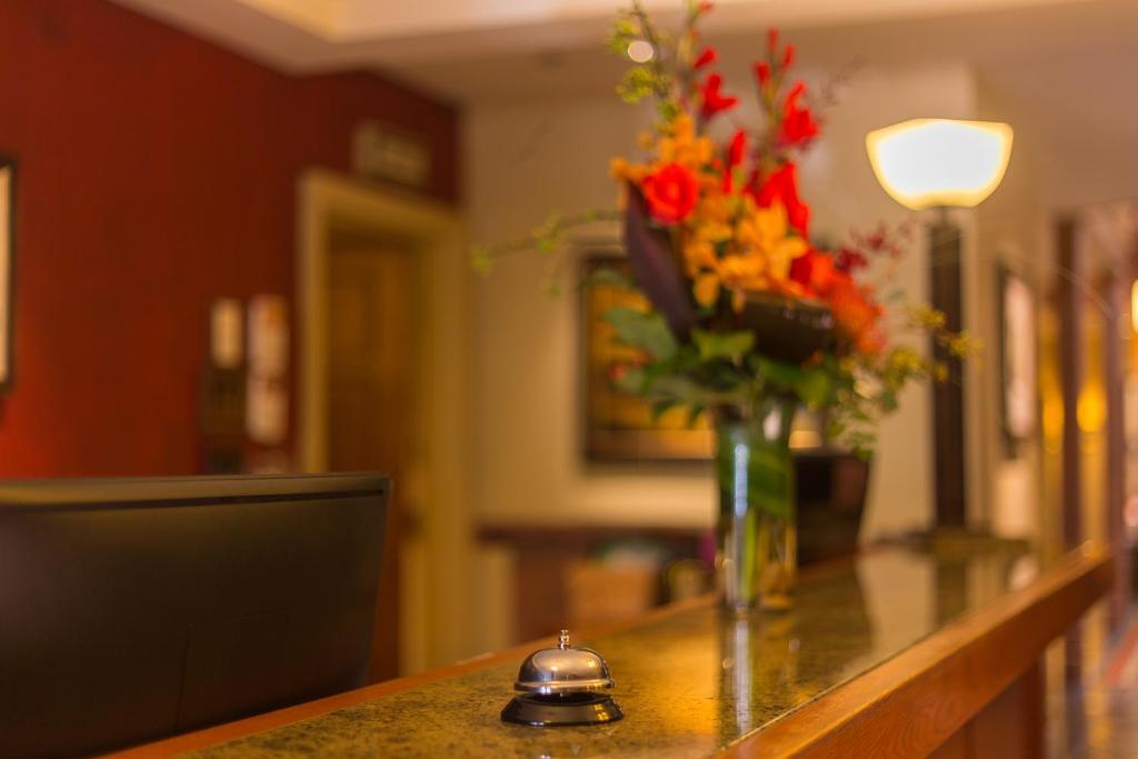 Avila Village Inn photo