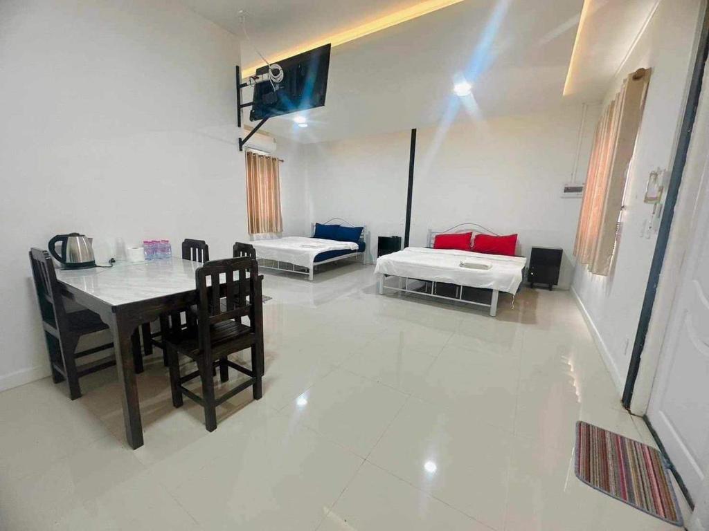 4. เมืองบัว..