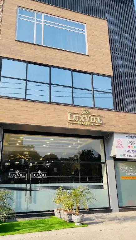 Luxvill Hotel, hotel in Islamabad
