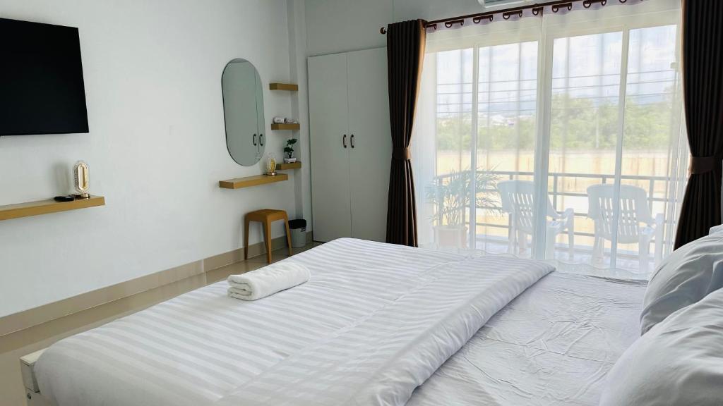 Hatyai riverfront nest 2, Hat Yai