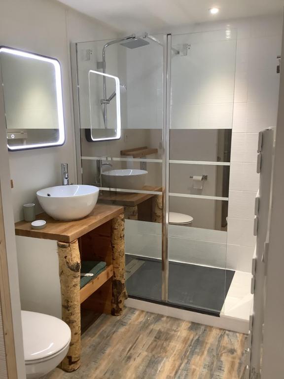 L'Ardoise bleue, Le Bourg-dʼOisans