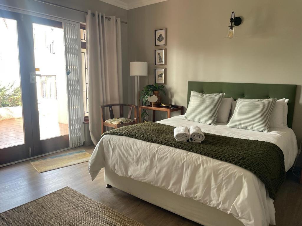 Lazydaze Super and Tubes, Jeffreys Bay