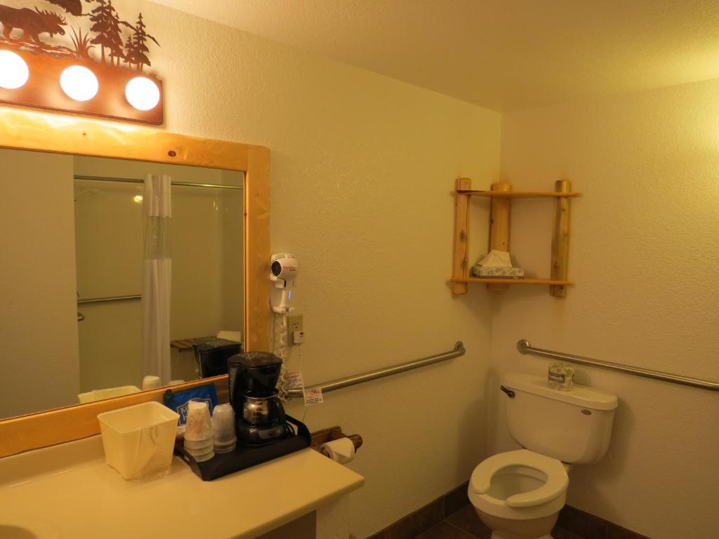 Crooked River Lodge photo