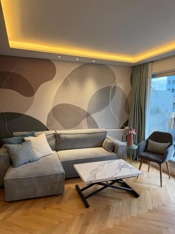 2 bedroom apartment renovated in the heart of Paris - 1