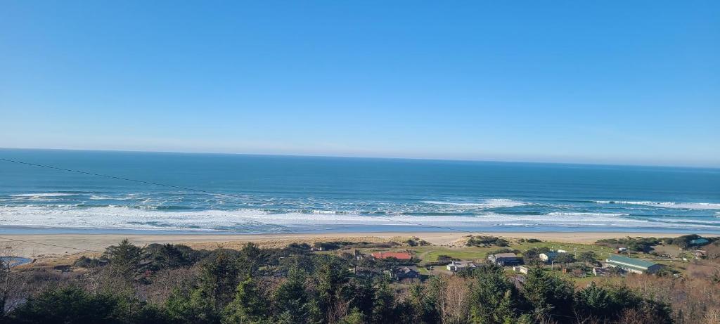 Studio Retreat Outside Neskowin for up to 2 Guests, Neskowin