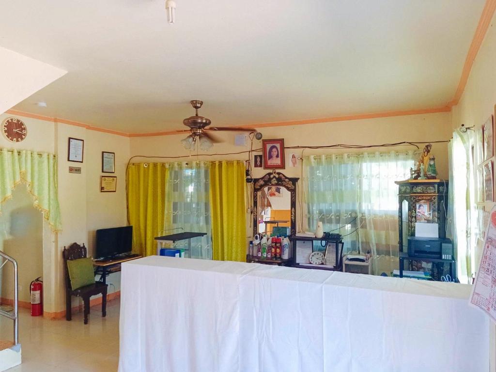 RedDoorz @ Garcia Hernandez Bohol 館内設備