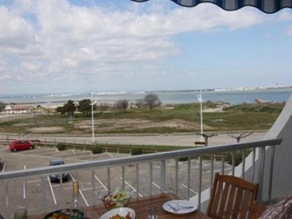 Appartement climatisé 2 pièces cabine, 6 couchages, Port Camargue - FR-1-731-115 - 2