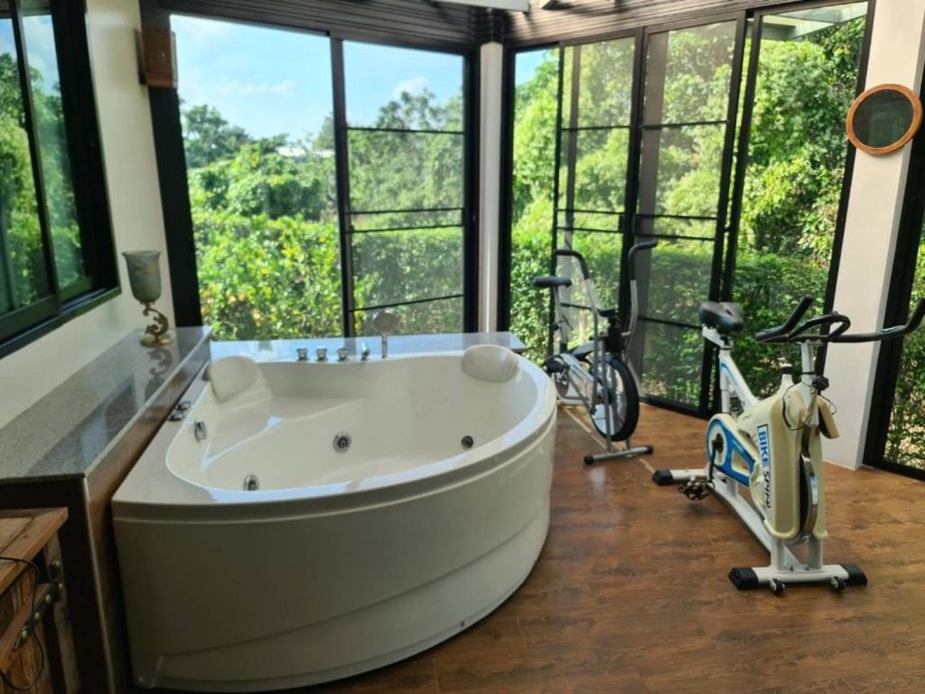 Hot tub, SB Holiday Resort - Chiang Mai in Chiang Mai