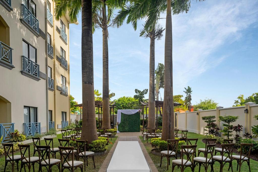Banquet hall