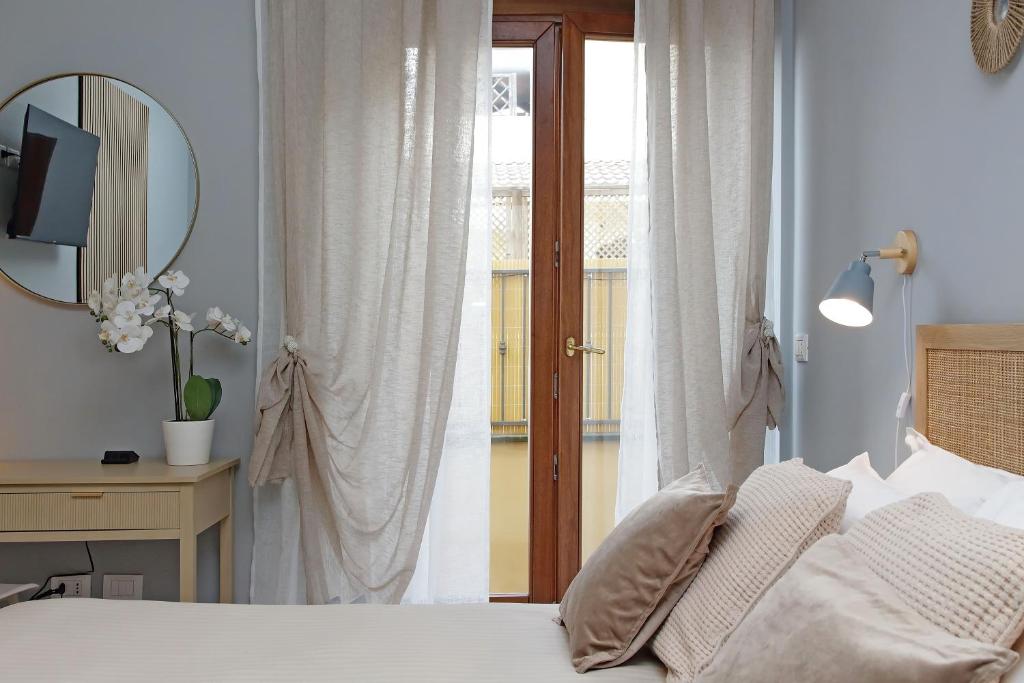 AIRPORT 10 Min PORTUNUS APARTMENT BY THE BEACH - 5