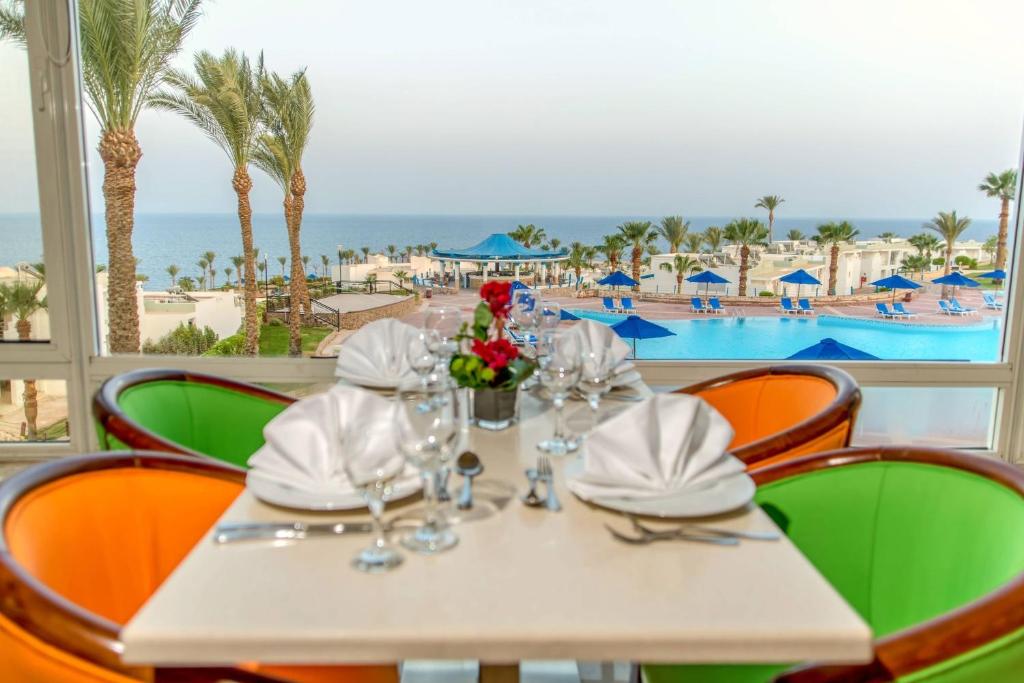 Restaurant, Renaissance Sharm El Sheikh Golden View Beach Resort in Sharm El Sheikh