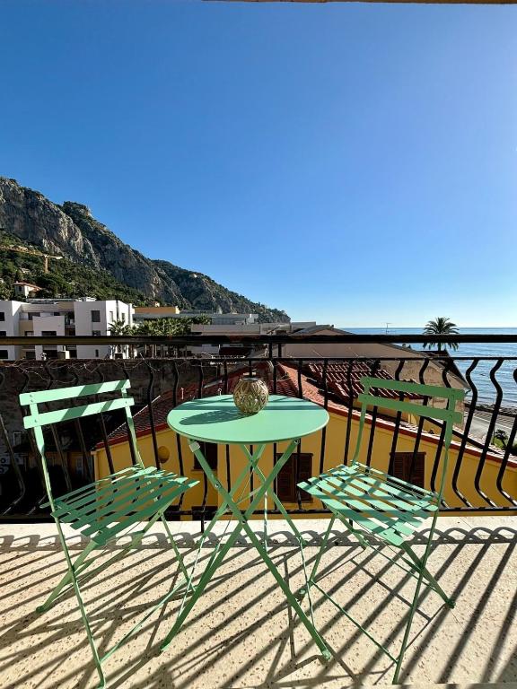 Sea View Studio with Balcony, Near Italy & Monaco - 5