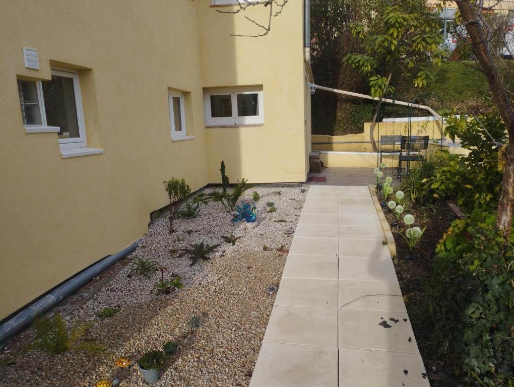 Appartement Aurore en rez de jardin avec parking gratuit - 2