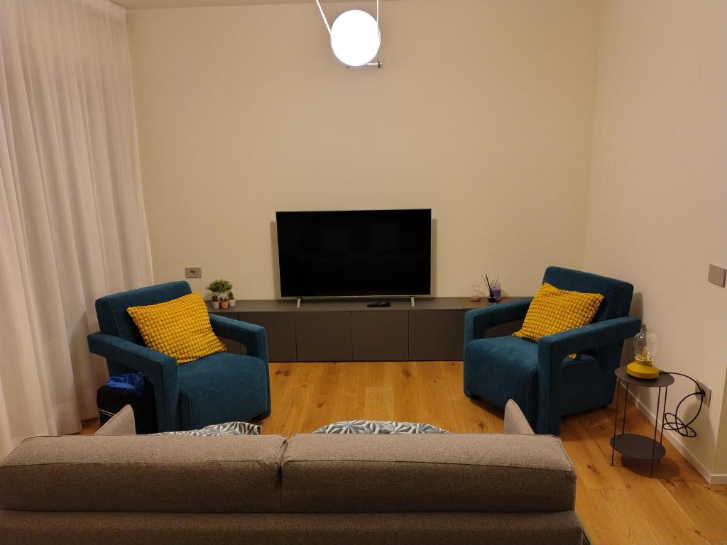 Davila Luxury Home - 3