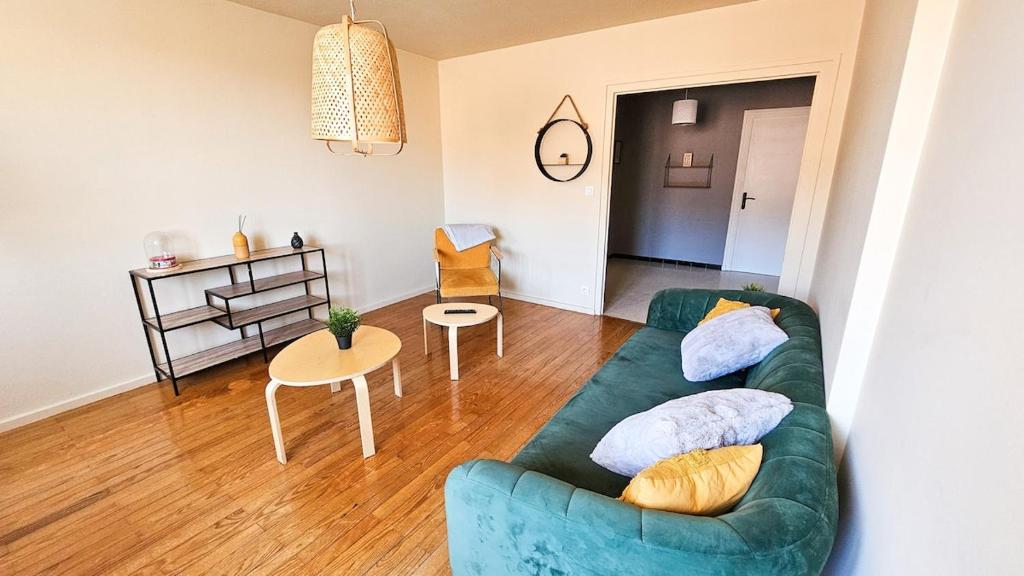 La Comète 4 Bedroom WiFi TV - 3