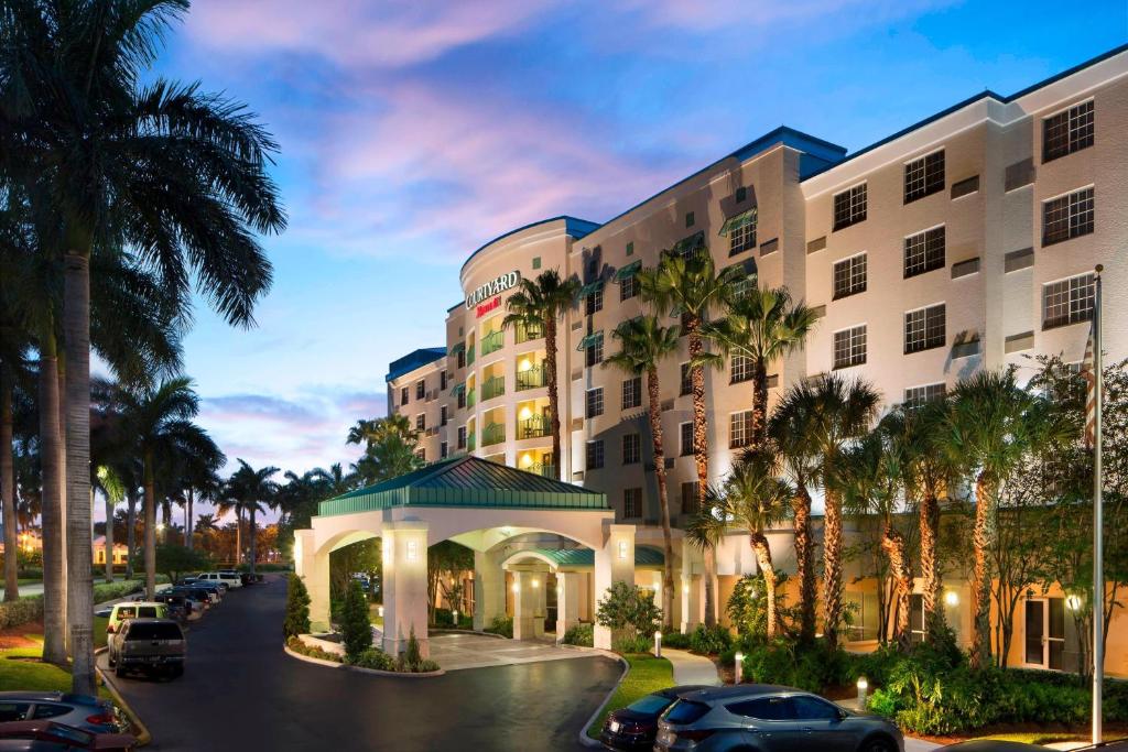 Courtyard by Marriott Fort Lauderdale Airport & Cruise Port, Dania Beach