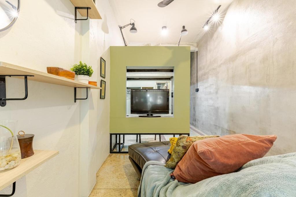 Studios 95, Bangkok