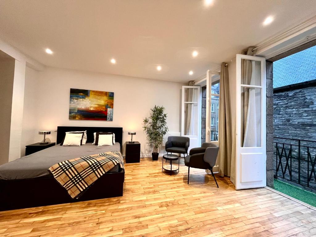 Superbe Grand Studio avec balcon Intra-Muros - 4