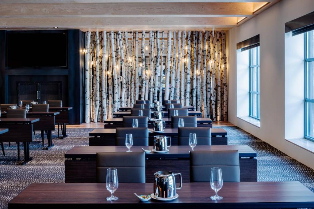 The Cloudveil, Autograph Collection 会議室