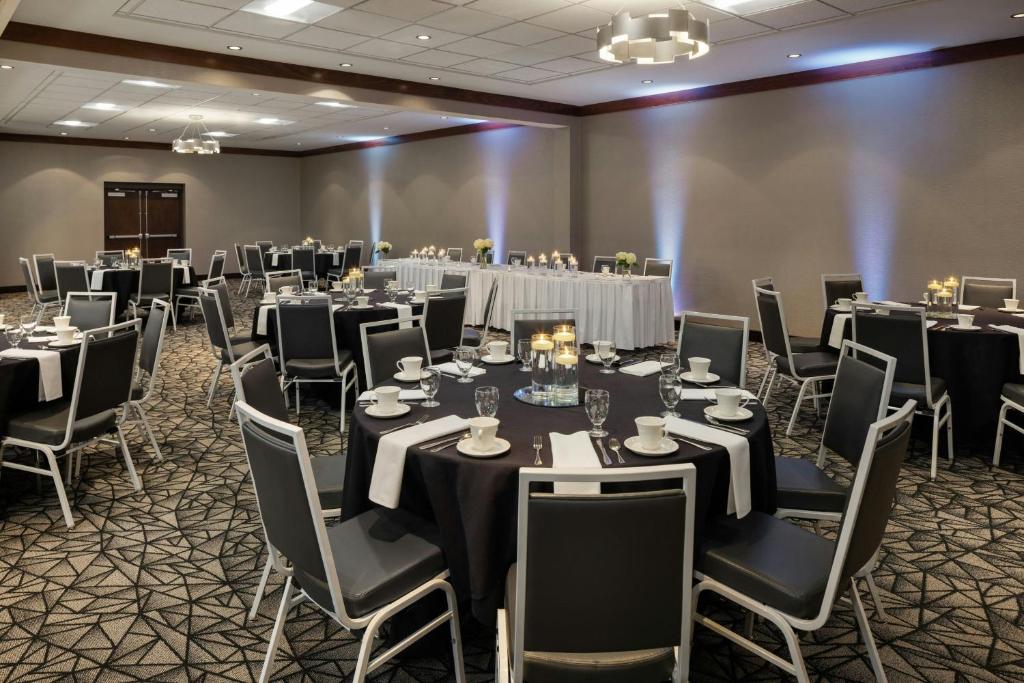 1. 델타 호텔 밀워..