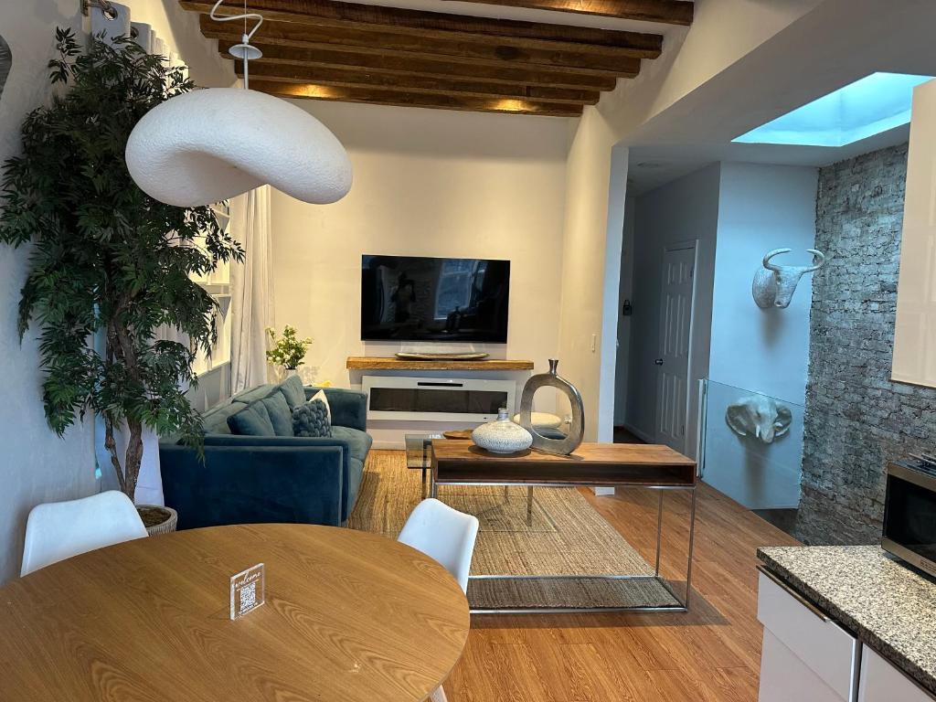 A Dedicated Space To Unwind, Brooklyn