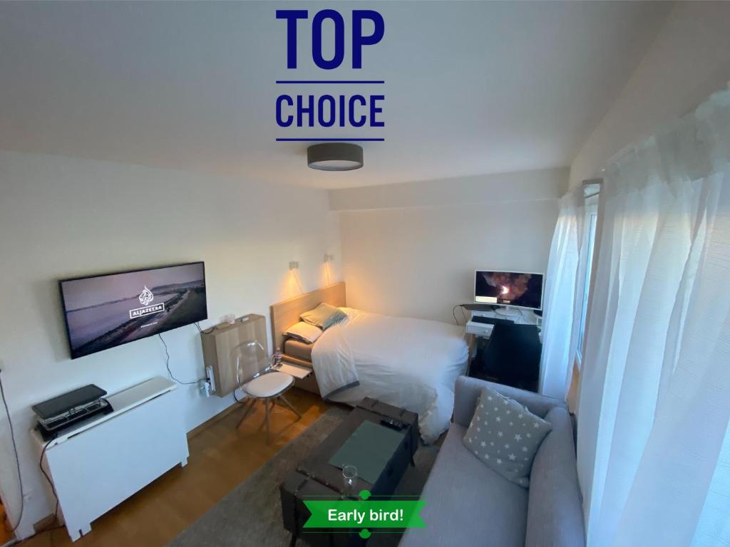 Practical Self-Check-in Studio, Lausen