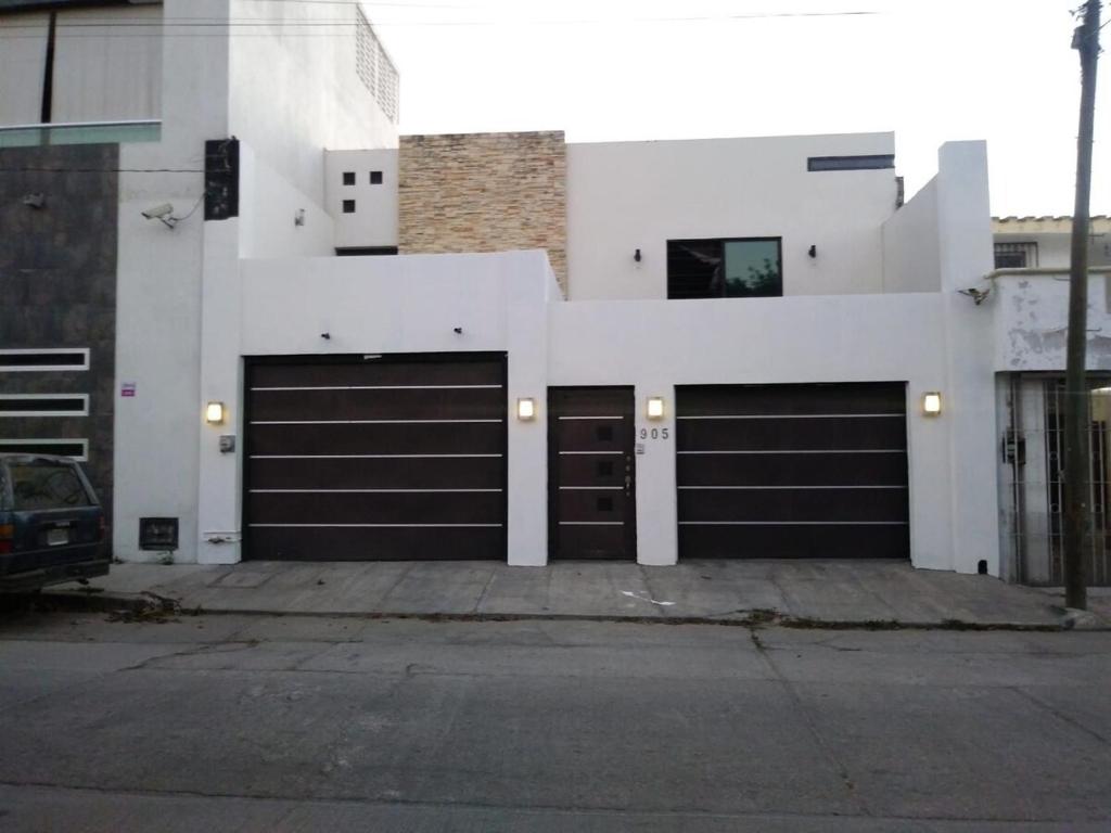 Casa Grande Céntrico cerca del Malecón - 1