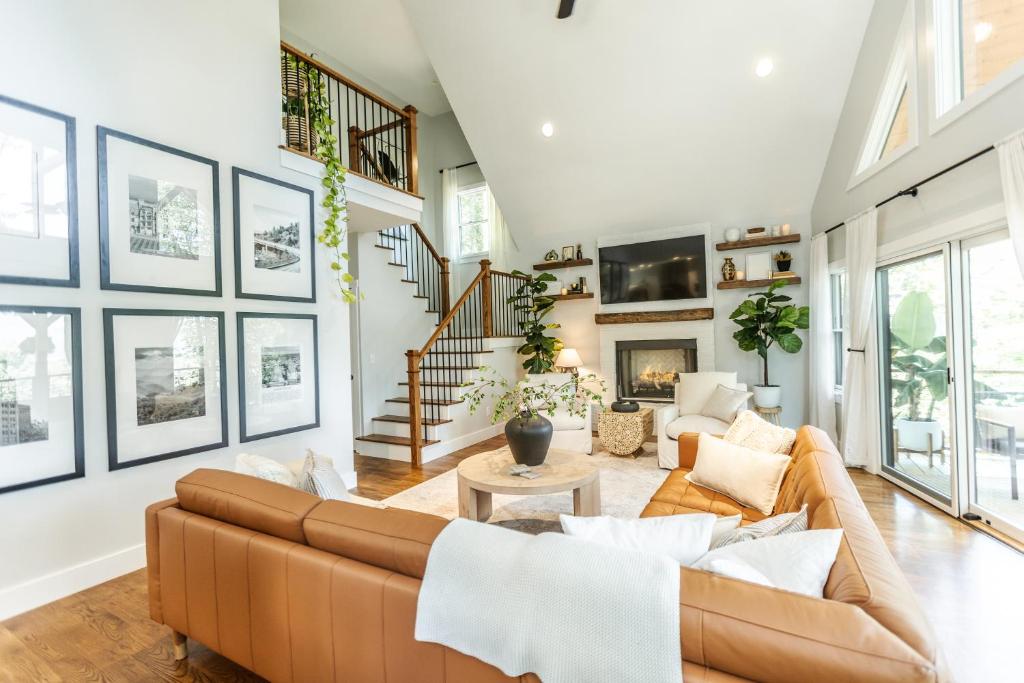 Cozy Luxury Treehouse 10 Min To Asheville Mtn View, Swannanoa