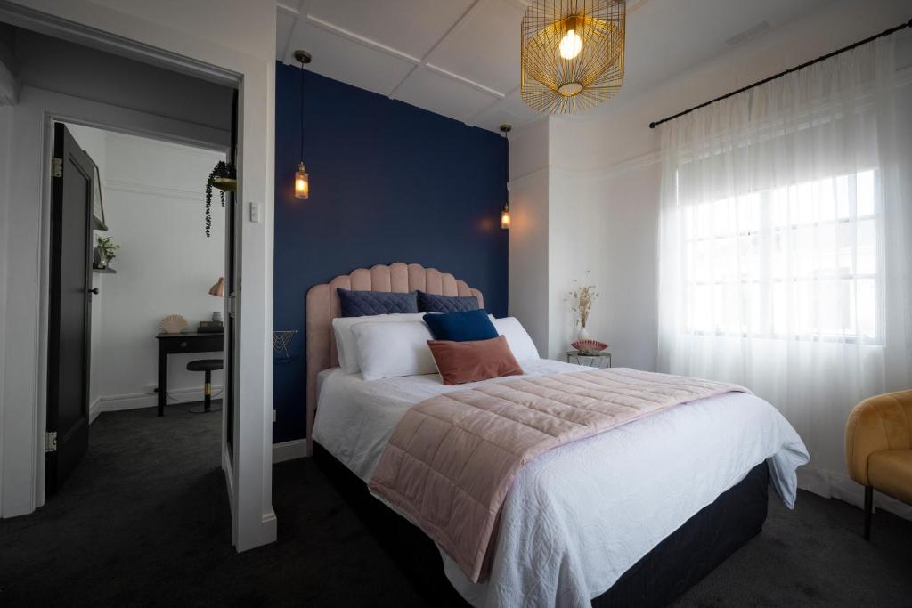 La Banque, Art Deco Elegance, Launceston