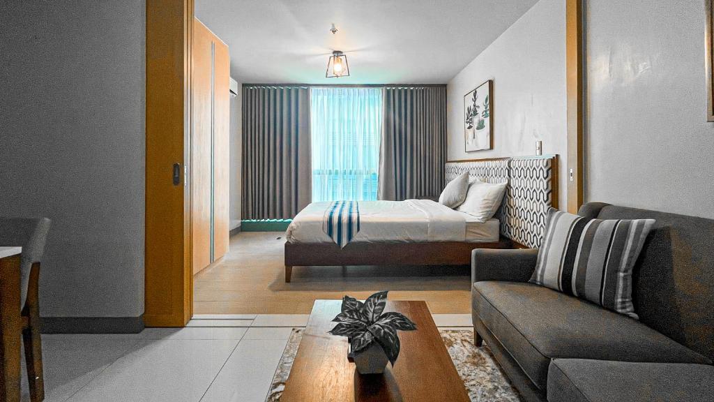 Full-Serviced Residential Apartment in One Uptown Residences, BGC, Manila