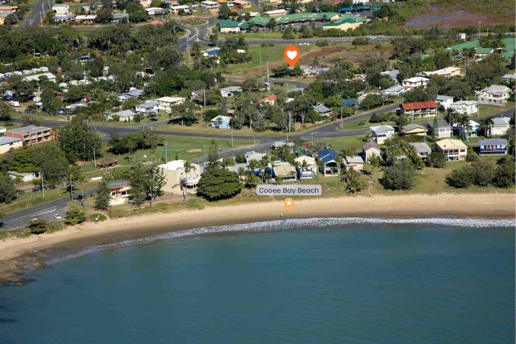 Beach vibes in Cooee Bay with high-speed internet, Yeppoon