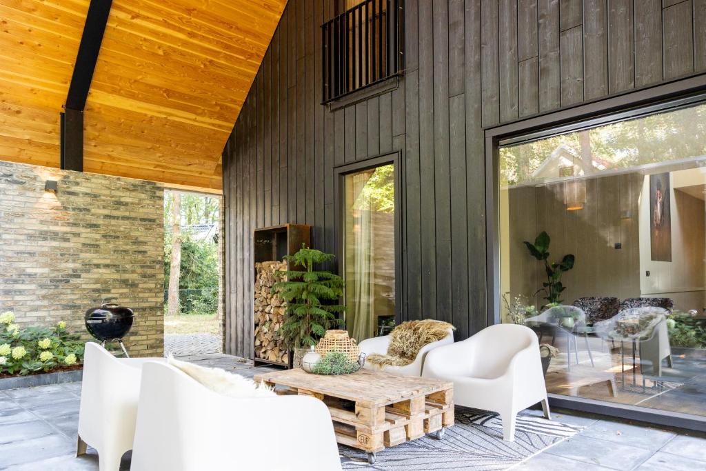 midden in de bossen bij schapendrift 29, Appelscha